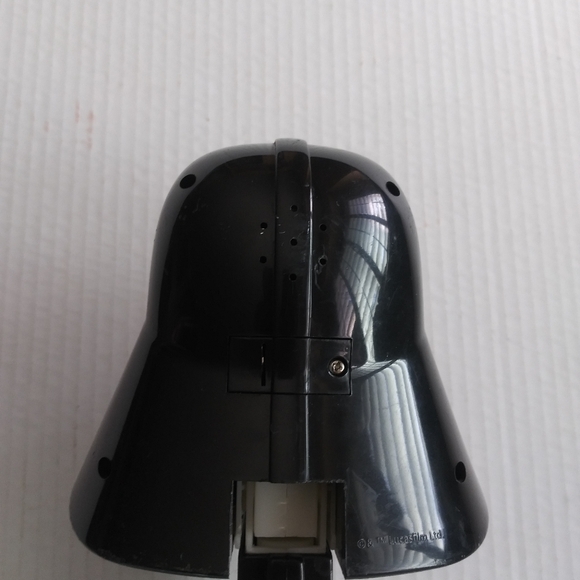 Star Wars Large Darth Vader PEZ Dispenser - Picture 7 of 15